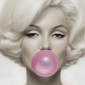 Meet your Posher, Mona